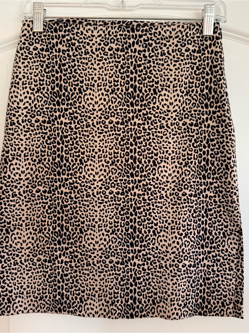 Bebe Leopard Print Pencil Skirt – XS – Made in USA – Stretch Cotton Blend